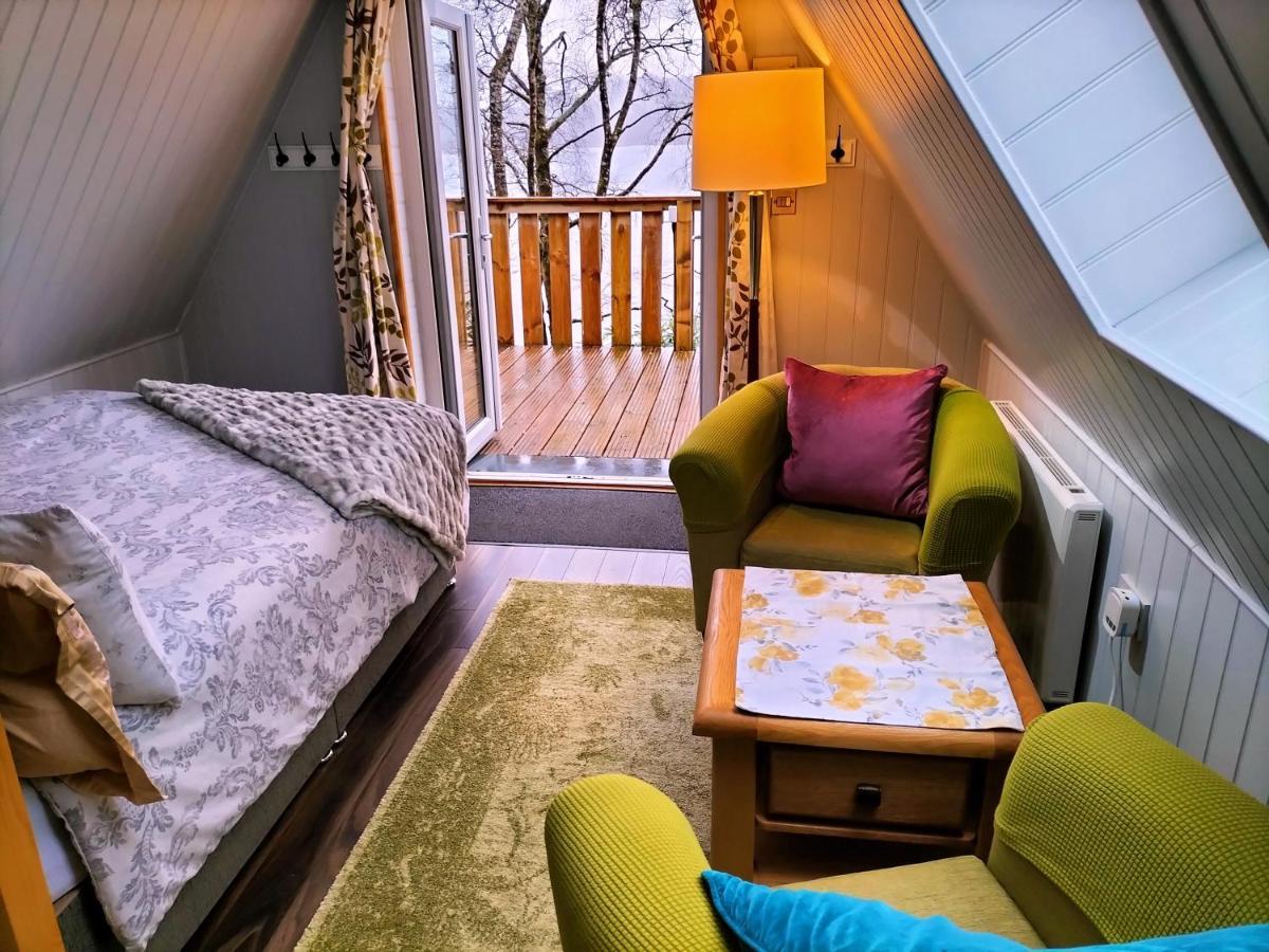 Glenfinnan Retreats, Ash Cabin Экстерьер фото